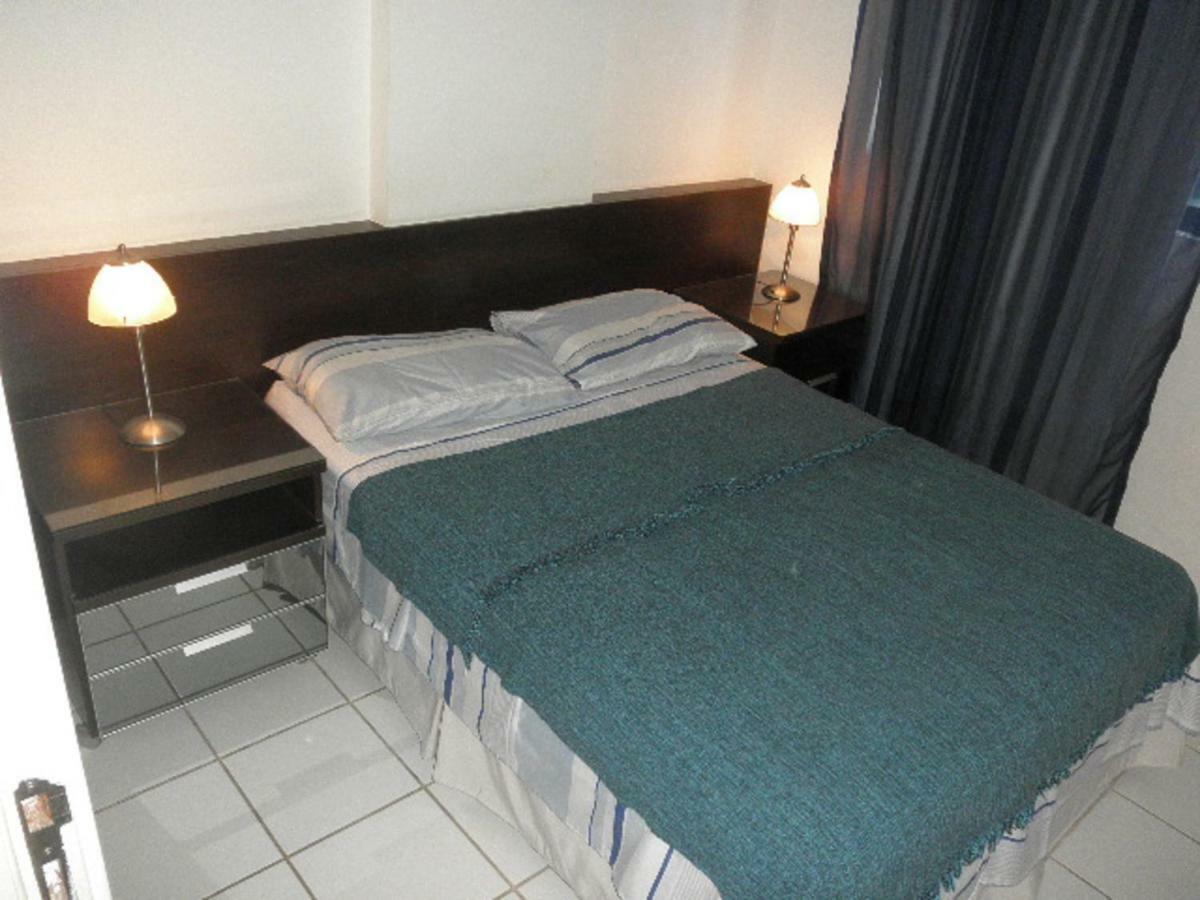 Na Beira Mar De Pajucara- Edif Neo- Apartamento Quarto E Sala- Tem Varanda - Vista Lateral Do Mar- Rua Julio Plech Filho 60 Esquina Com Avenida Doutor Antonio Gouveia - Consumo Eletrico E Pago No Ckeck-Out 1Kwh E 1,35 Reias Maceió Екстериор снимка